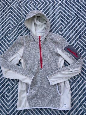 Columbia Gray Heather & Cream Women’s Half-Zip Hoodie with Red Accents